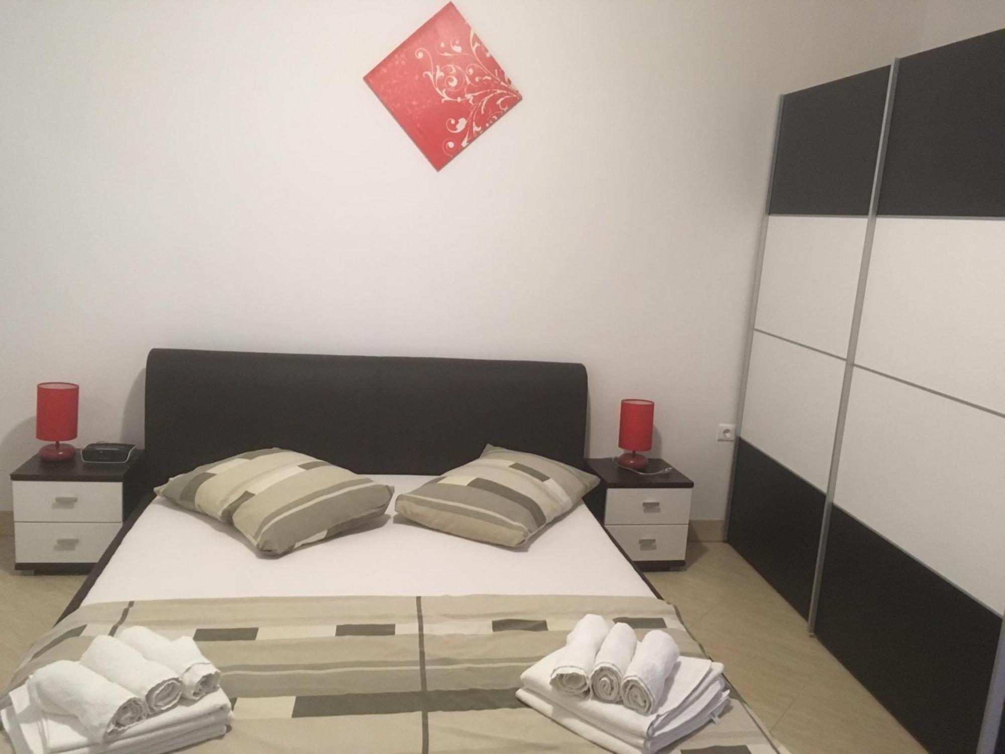 Casa Del Sole Apartment เคลโนวีซา ภายนอก รูปภาพ